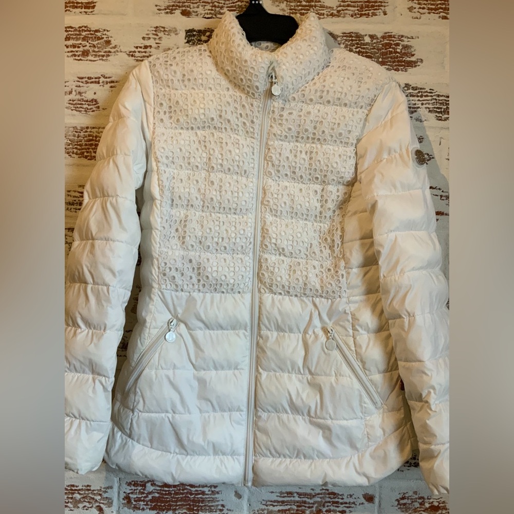 PRIMALOFT Gorgeous Feminine White Women’s Jacket Sz XS ( Great Condition )